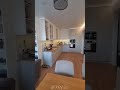 миниатюра 1 Видео о мебели Кухня-гостиная в бело-серых тонах